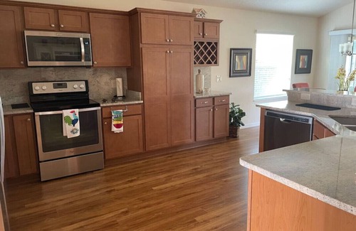 Dunedin House | Timber Sunshine Stay (Villages of Dunedin)