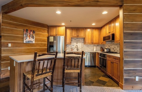 River Run Apartment | Timbers #3075 by Summit County Mountain Retreats