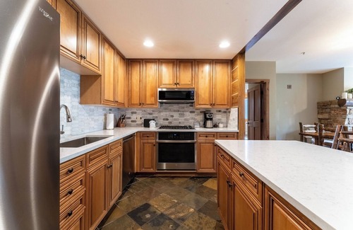 River Run Apartment | Timbers #3075 by Summit County Mountain Retreats