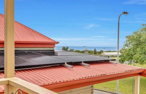 Semaphore House | Time and Tide Beach Cottage on the Esplanade