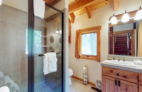 Tahoma House | Timeless in Tahoma