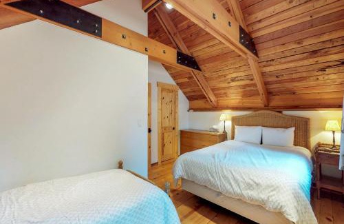 Tahoma House | Timeless in Tahoma