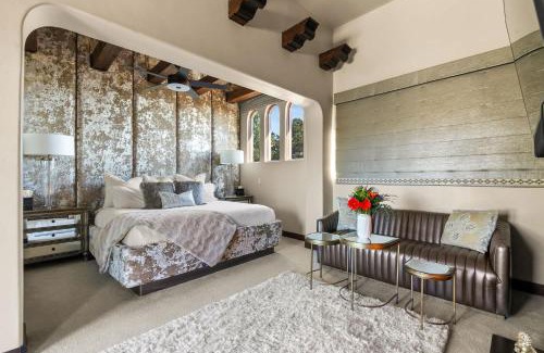 La Jolla Alta House | Timeless Spanish Villa with Panoramic Ocean Views