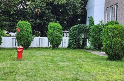 Saint-Hubert House | Timeless Tranquility, a place near everything!