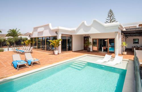 Puerto Calero Villa | TINDAYA by Buenavilla