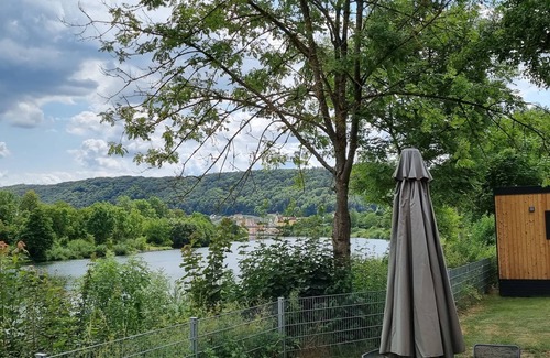 Riedenburg House | Tiny Haus Flussblick by Interhome