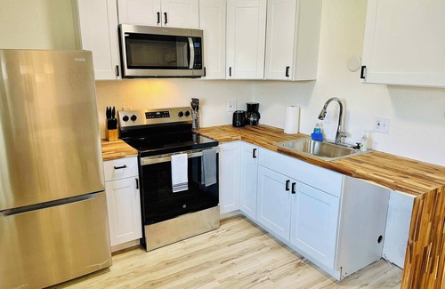 Old Southwest House | Tiny Haven Retreat|1Bedroom|1Bathroom|Sleeps 4