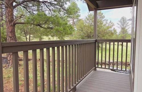 Page Cabin | Tiny Home King Room #20A