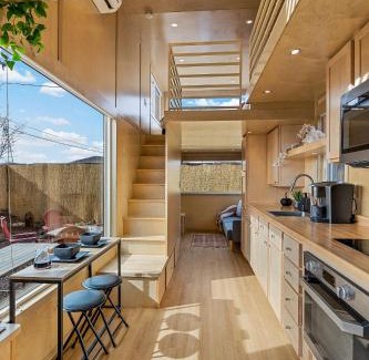Flagstaff House | Tiny home near Grand Canyon sleeps 5, epic views!