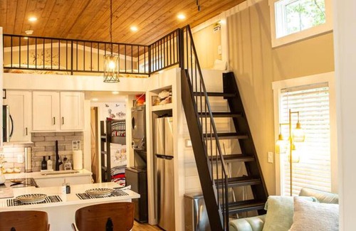 Menlo House | Tiny Home near Little River & Mentone - Alkebulan