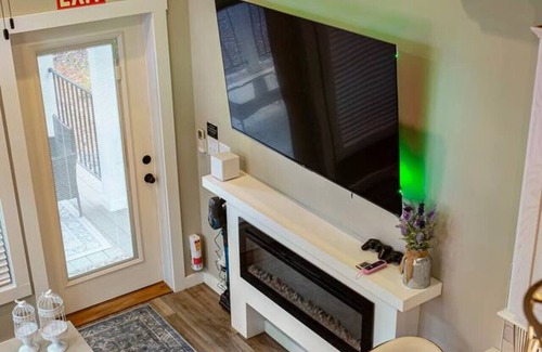 Menlo House | Tiny Home near Little River & Mentone - Alkebulan