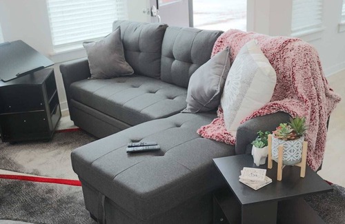 Centerton House | Tiny Home near MTB Trails, Wal-Mart HQ, Sleeps 6