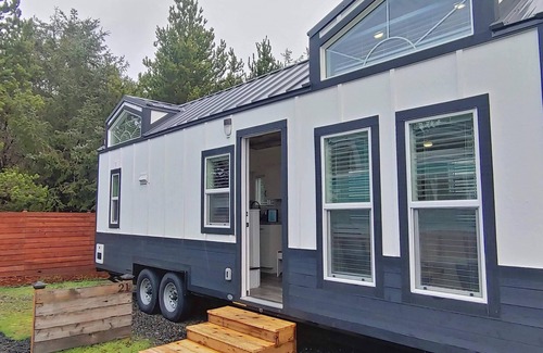 Copalis Beach Cottage | Tiny home Village