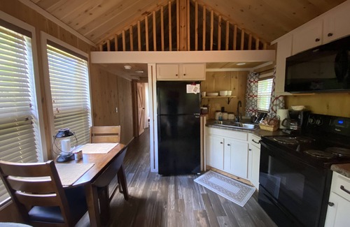 Stecoah Cottage | Tiny House Getaway