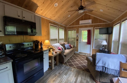 Stecoah Cottage | Tiny House Getaway