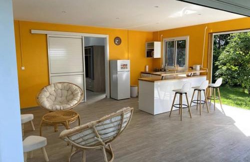 Petit-Bourg House | Tiny house paisible en campagne