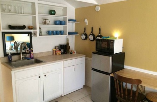 Jefferson Apartment | Tiny House with private yard