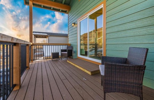 Flagstaff House | Tiny Tree House AC