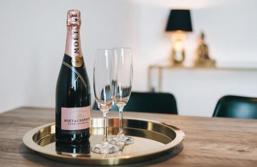 Innere Neustadt Apartment | TIP! Modernes 90 qm City-Apartment mit Stil & Komfort in Toplage