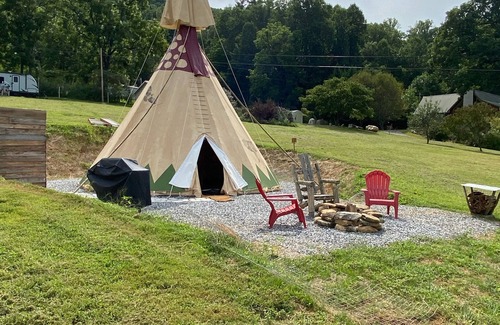 Cullowhee RV Rental | Tipi Tranquility-Glamping at it's best