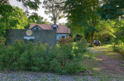 Khanong Phra House | Tiptara House khaoyai