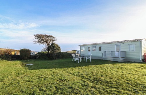 Garn Fadryn Cottage | Tir Glyn Caravan