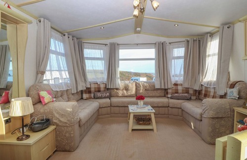 Garn Fadryn Cottage | Tir Glyn Caravan