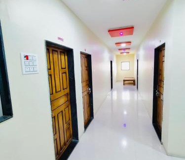 Aundha Nagnath Hotel | Tirupati yatri nivas