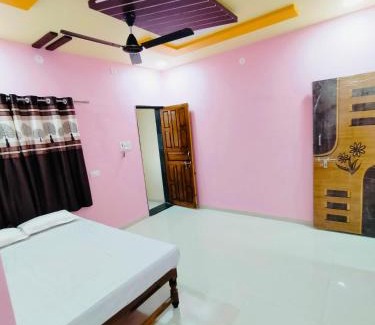 Aundha Nagnath Hotel | Tirupati yatri nivas