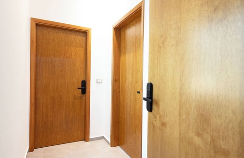 Batroun Apartment | Titans A Guesthouse - Batroun Souks