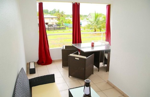 Circuit 1C1 House | Title : Live in Precious - Noubara Oya