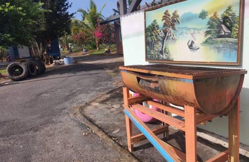 Labis Cabin | Tmn Rekreasi Cikgu Haron