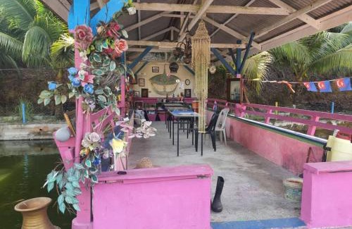 Labis Cabin | Tmn Rekreasi Cikgu Haron