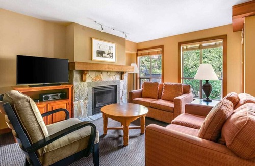 Upper Village Resort | tnLuxurious 2 bedroom family aptt. in a ski resort Whistler BC - upper village