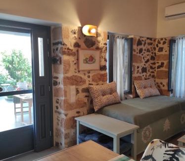 Perdhika Apartment | To Pefko