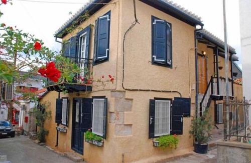 Galaxidi Apartment | To Spitaki 1st Floor Apartment