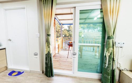 Pohang House | Tobang Red Clay Pension