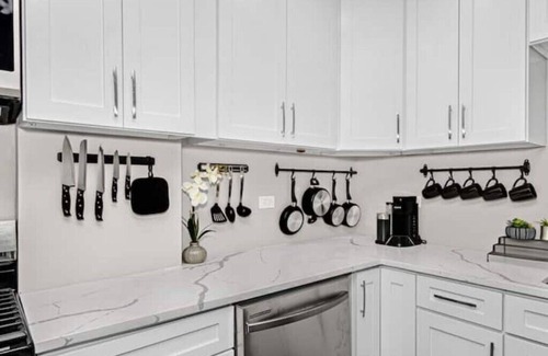 Bronzeville Apartment | Toca Bella ~ 7mins to Downtownn