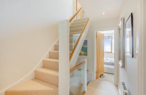 Bugford House | Toffee Apple