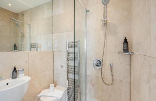 Bugford House | Toffee Apple