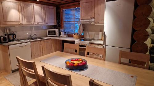 Sirkka Apartment | Tokkapirtti B2 Log cabin near Levi center in a peaceful neighbourhood