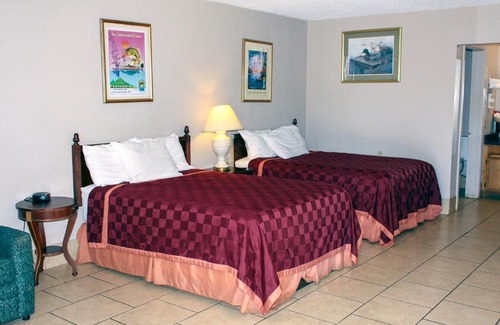 Negreet Hotel | Toledo Town Inn