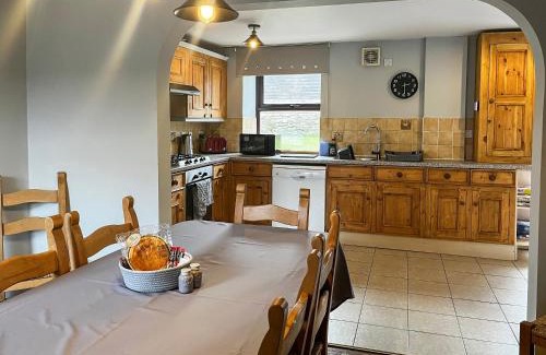 Over Haddon House | Tom Wragg Suite - Uk40248