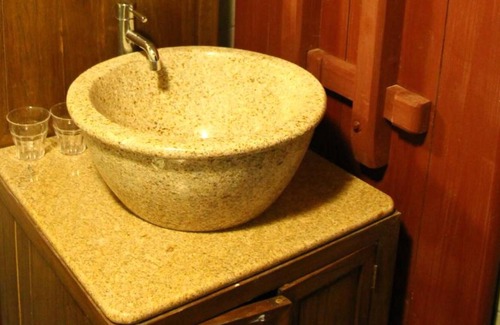 Jinsha Bed & Breakfast | Tomato Red