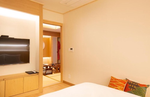 Gyeongju Hotel | Tomonoya Hotel and Ryokan Gyeongju