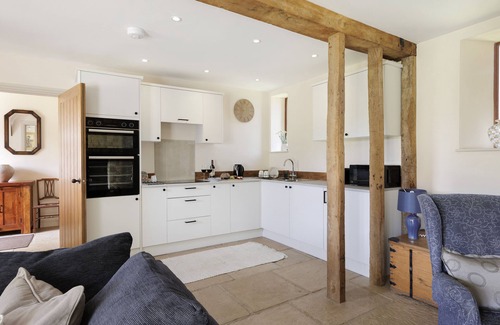 Wickhamford Cottage | Toms End - a beautiful house sleeping 4 guests in 2 bedrooms