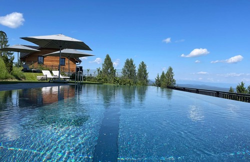 Albeck House | Tomtegl-Bergchalet No.8 mit Privatsauna, Infinitypool, Kamin, Fitnessraum, 1500m Seehöhe
