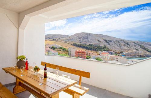 Metajna Apartment | Toncica Sunny terrace with seaview and shaded BBQ area