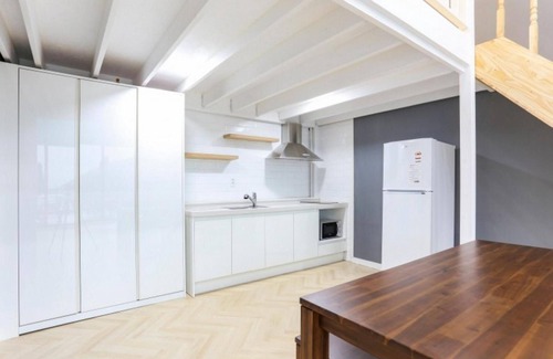 Yanghwa House | Tongyeong Asrai Pension