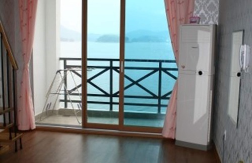 Suryuk House | Tongyeong Pension Mirage